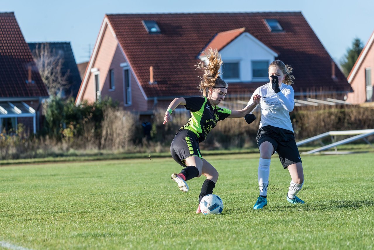 Bild 120 - B-Juniorinnen MSG Steinhorst Krummesse - SV Frisia 03 Risum Lindholm : Ergebnis: 0:5